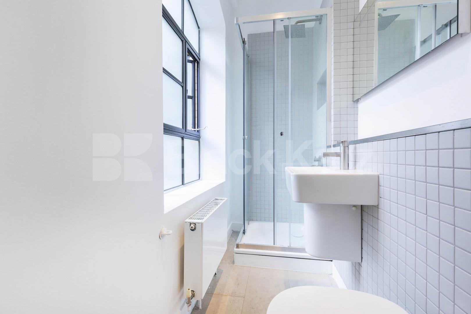 Stunning and spacious 3 bed warehouse conversion in the popular Clerkenwell area Great Sutton Street , Clerkenwell / Farringdon